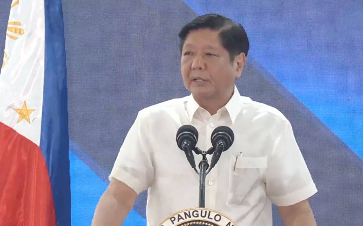 Tổng thống Philippines yêu cầu tăng cường an ninh hàng hải đối phó thách thức